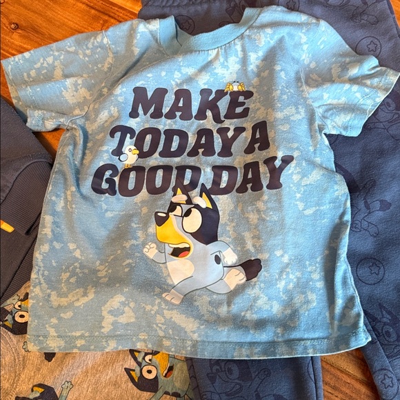 Bluey toddler Shirt and Hoodie Set in 3T - Picture 4 of 7